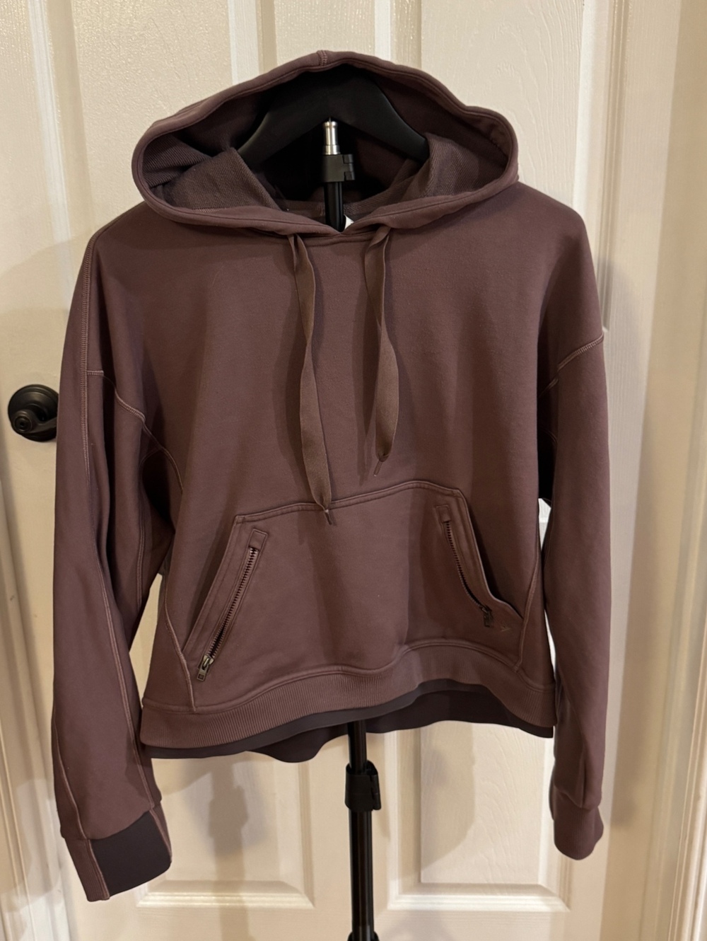 Athleta Cropped Hoodie - Women’s Medium - Mauve/Purple